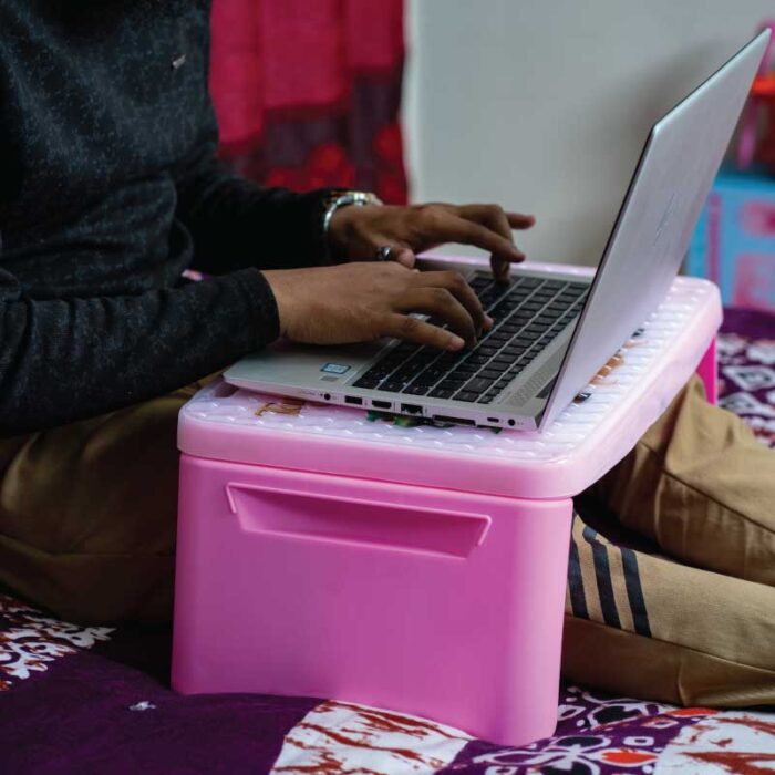 FOLDING BABY DESK - Image 2